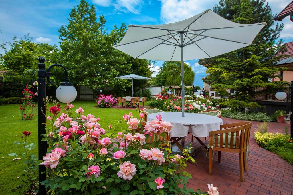 Villa Rosa Dunajska Streda Bagian luar foto